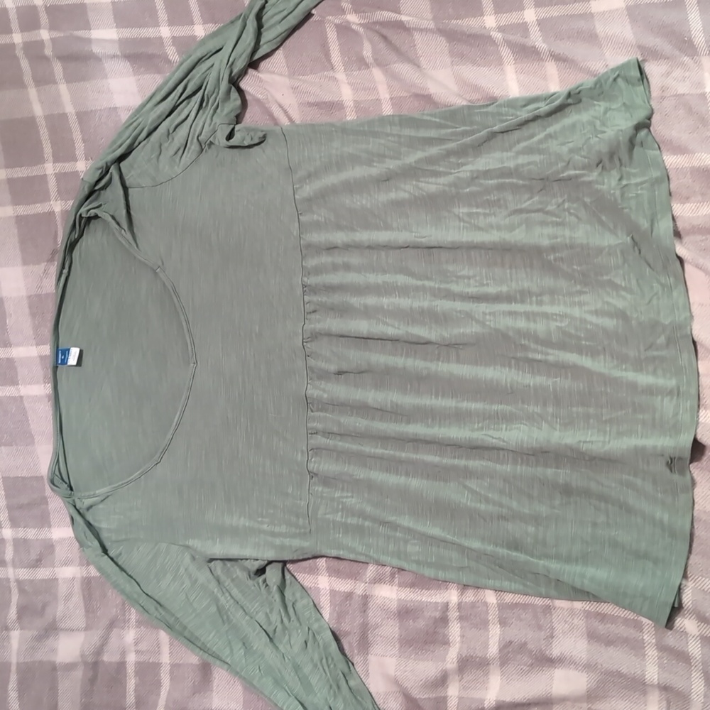 Long sleeve maternity shirt